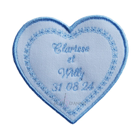 Coeur pour un mariage à fixer sous la robe de mariée