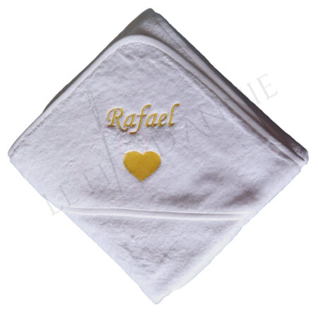 Sortie de bain pour bébé avec le prénom et un coeur brodé