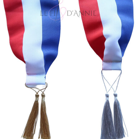 Pompons écharpes tricolores personnalisées