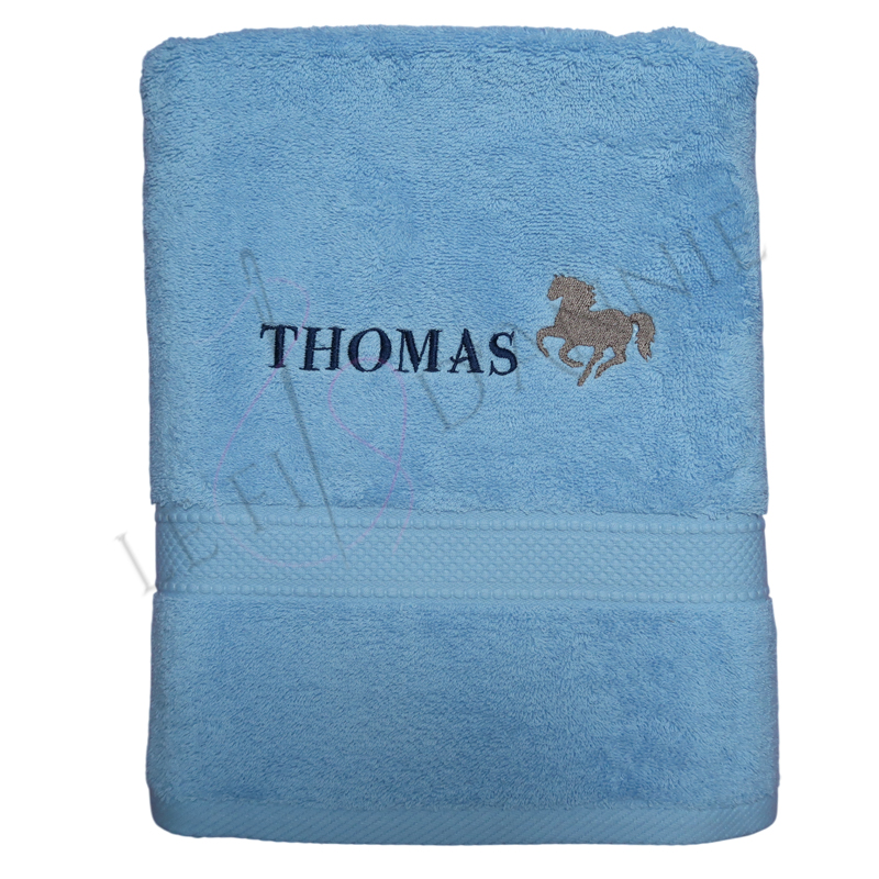 Serviette de toilette avec un prénom et un cheval – Image 3