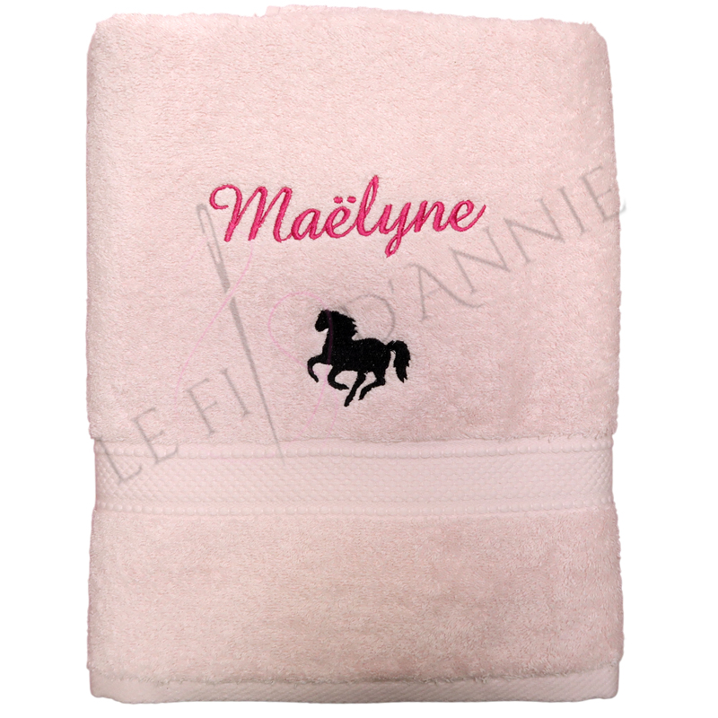 Serviette de toilette avec un prénom et un cheval – Image 2